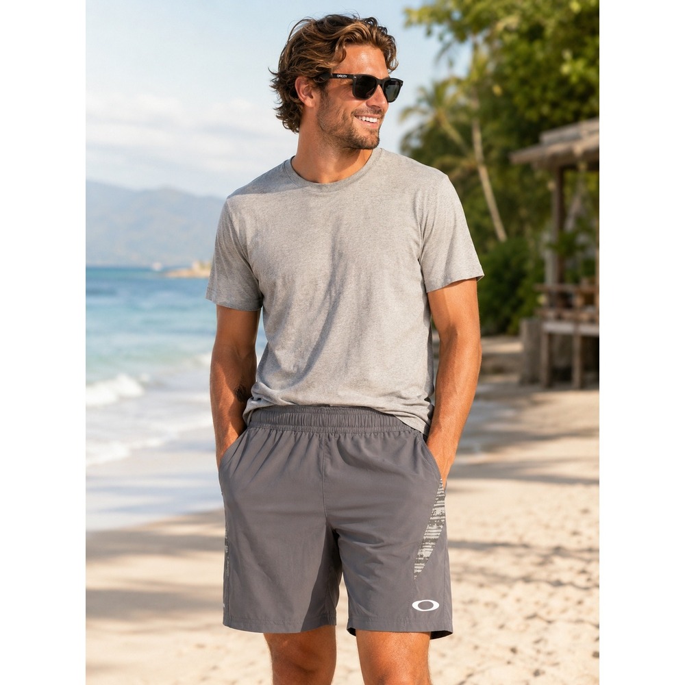 Oakley Mens Gray Graphic Board Shorts Swim Trunks Size Medium Training Surfing